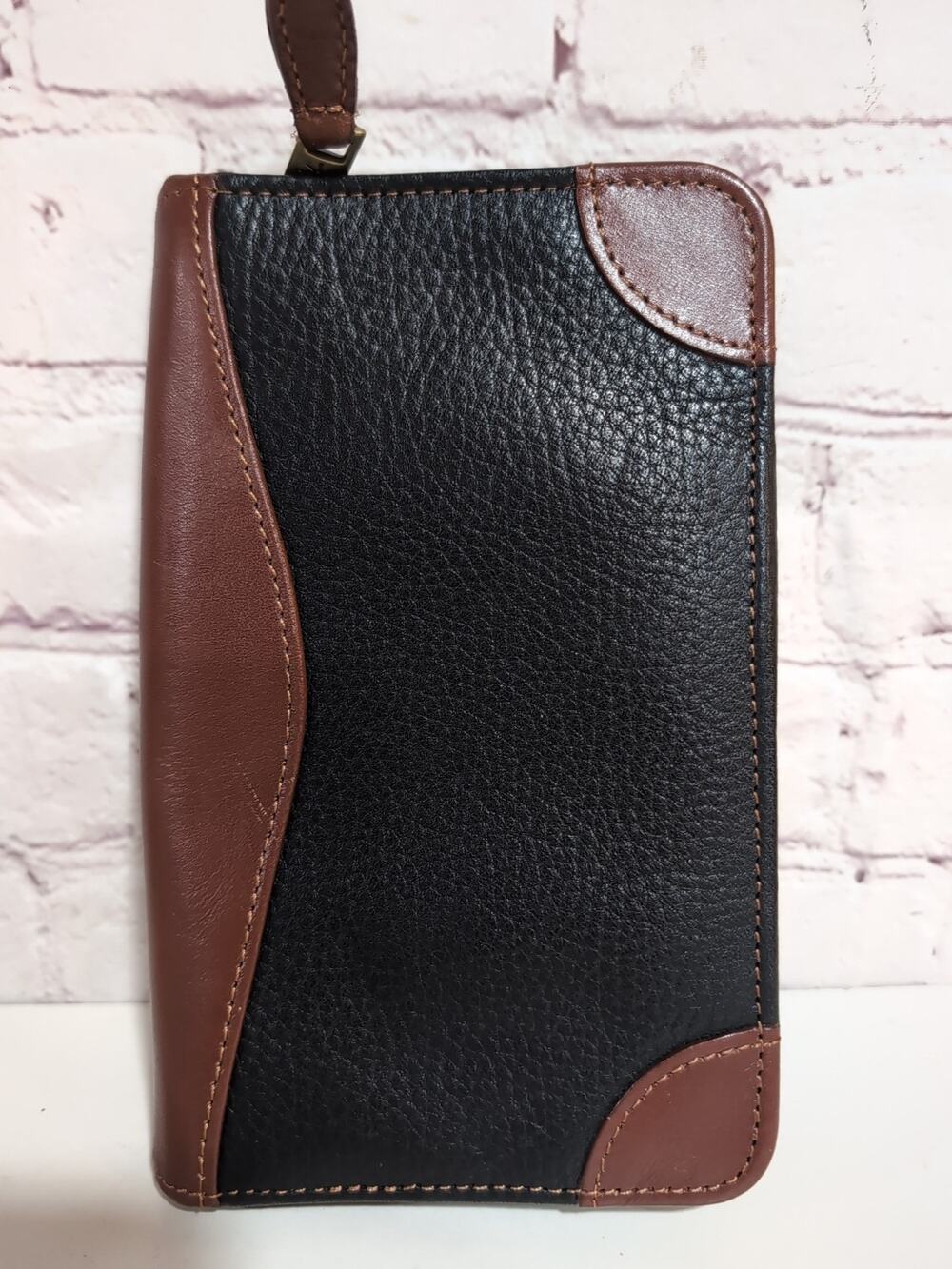 Scully VTG Leather Zip Around Travel Wallet Passport Cover Organizer Black Brown